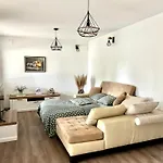 شقة Zaton