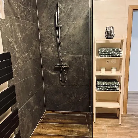 Zaton Apartmán *